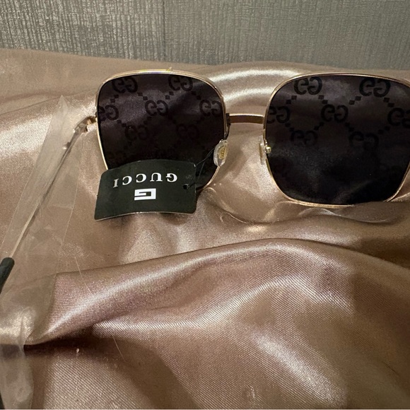 GG Gold Frame Sunglasses with Multicolor Lenses - Picture 5 of 7